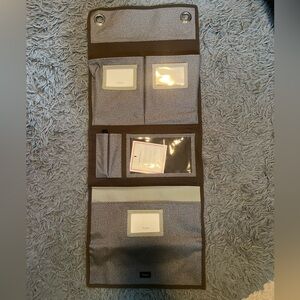 Thirty-one Hang-up Room Organizer